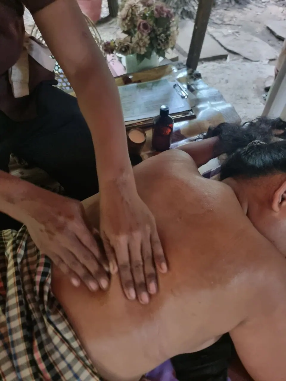 Traditional Khmer massage treatment at Sra Thnam in Siem Reap
